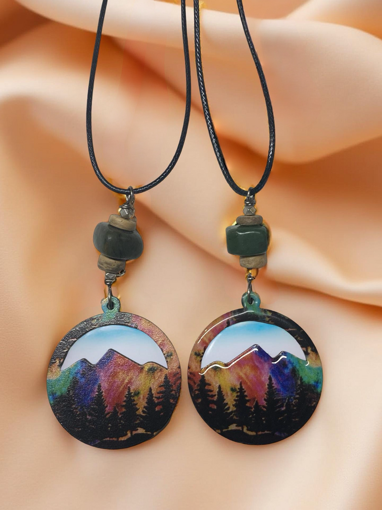 Mountain Round Necklace with a Jade Bead