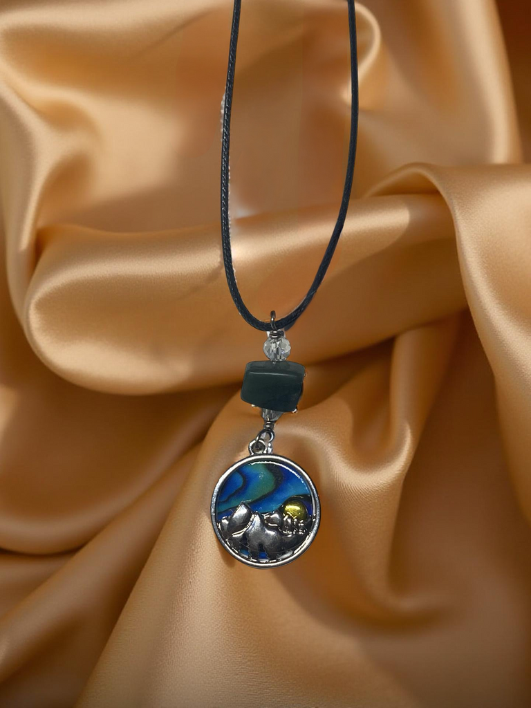 Mountain Round Necklace with a Jade Bead