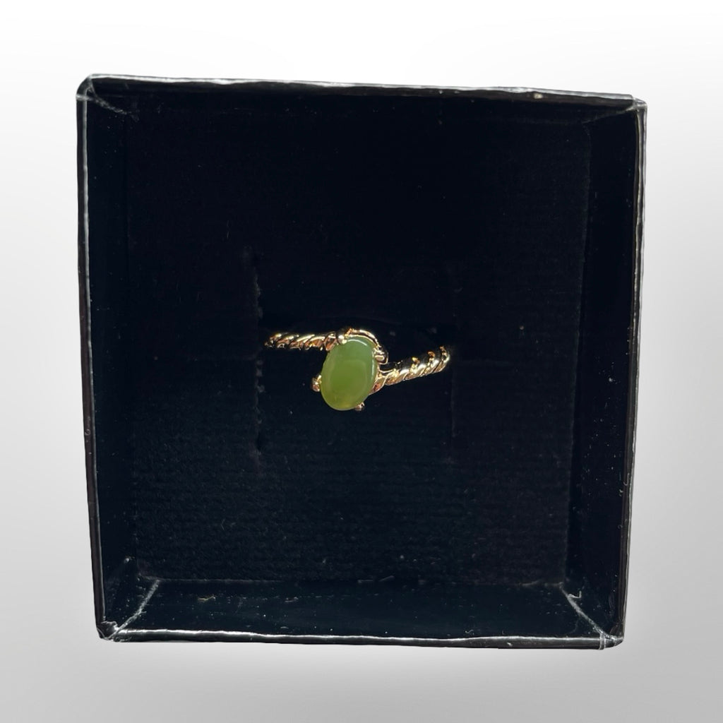Jade Oval Ring with “Rope” look