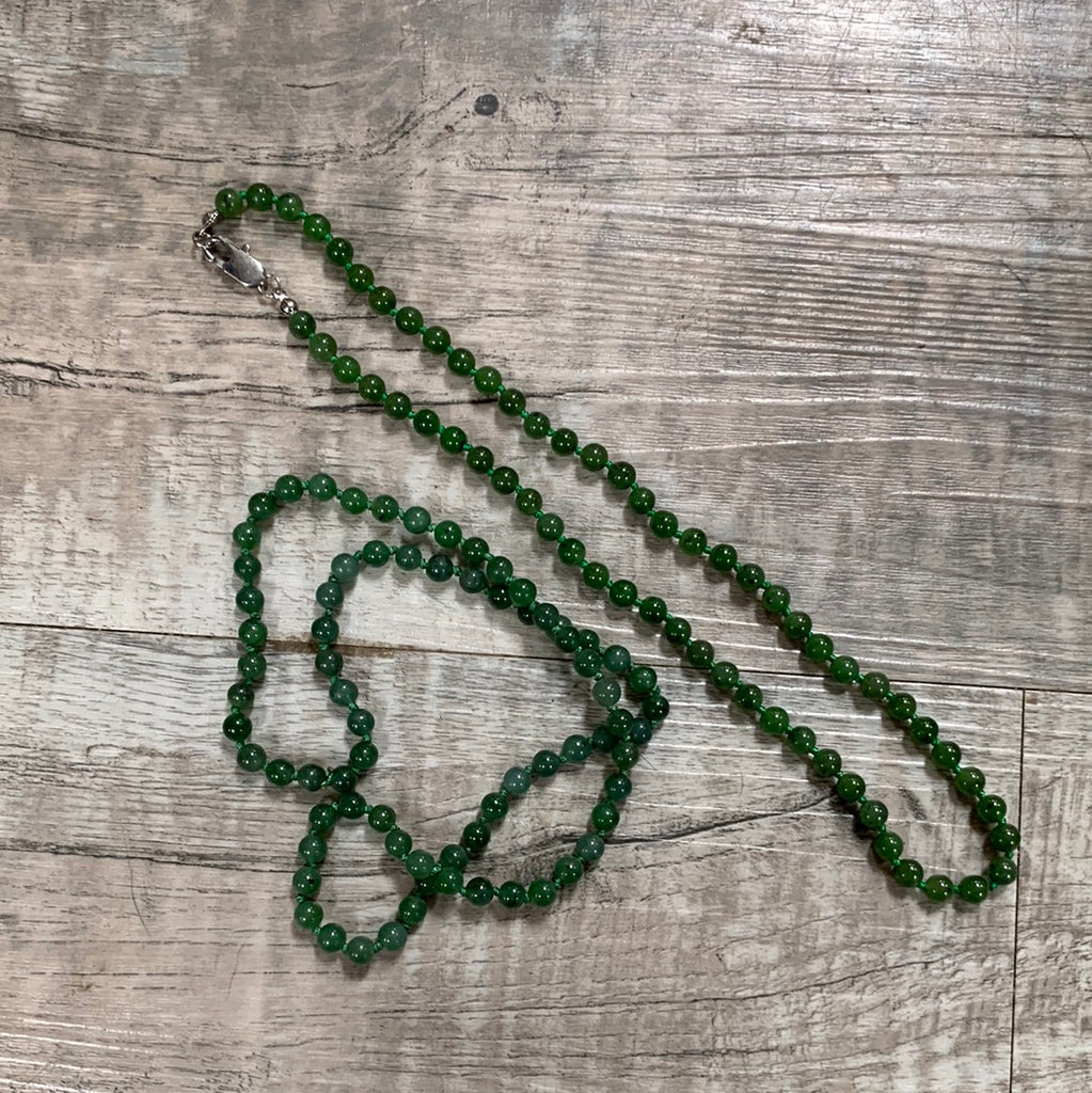 Jade beaded necklace, 4mm beads
