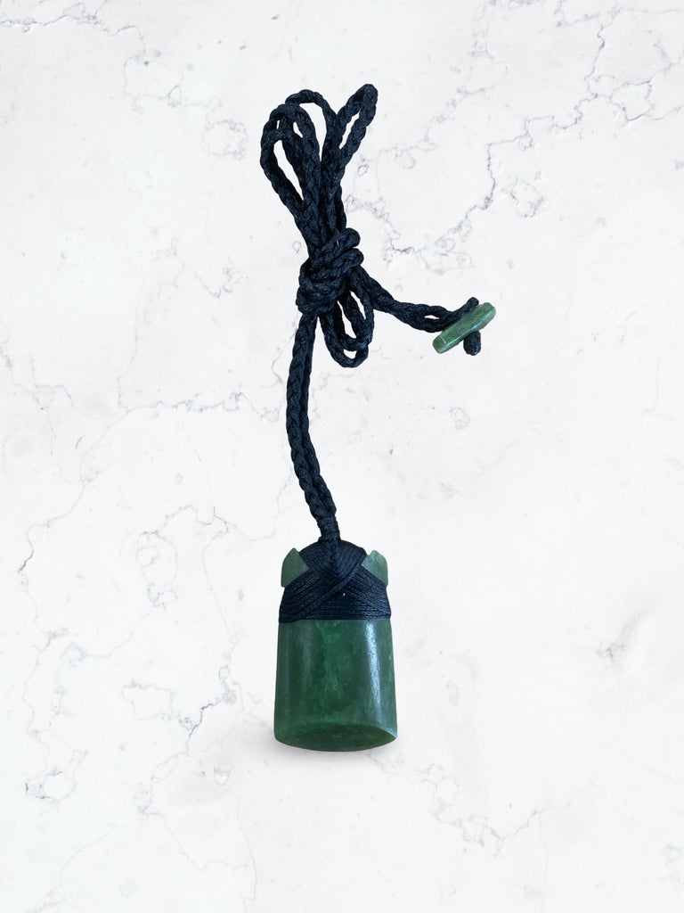 Jade Toki on adjustable cord