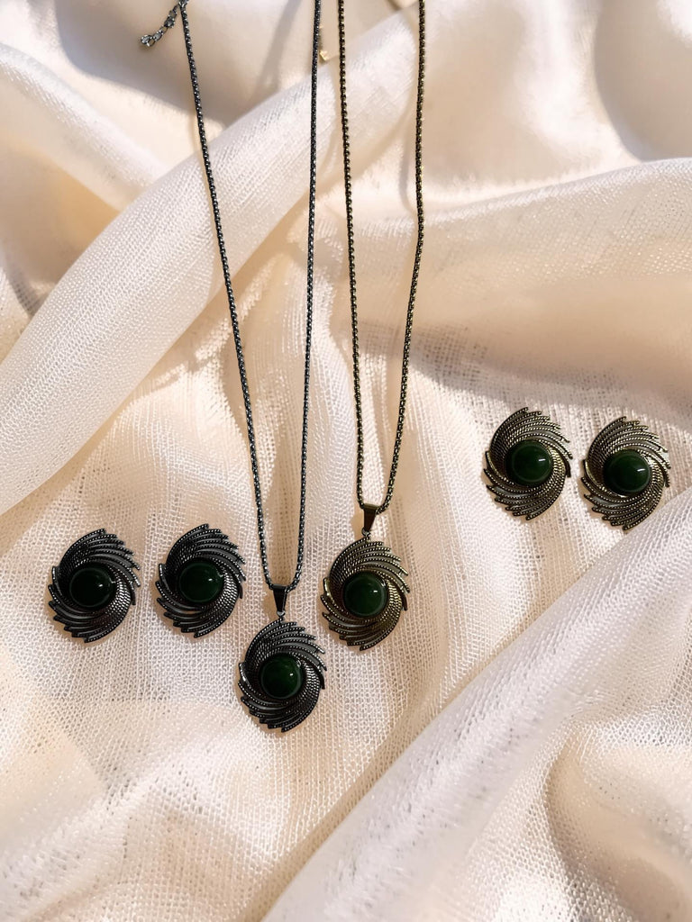 Jade Vintage Swirl Necklace