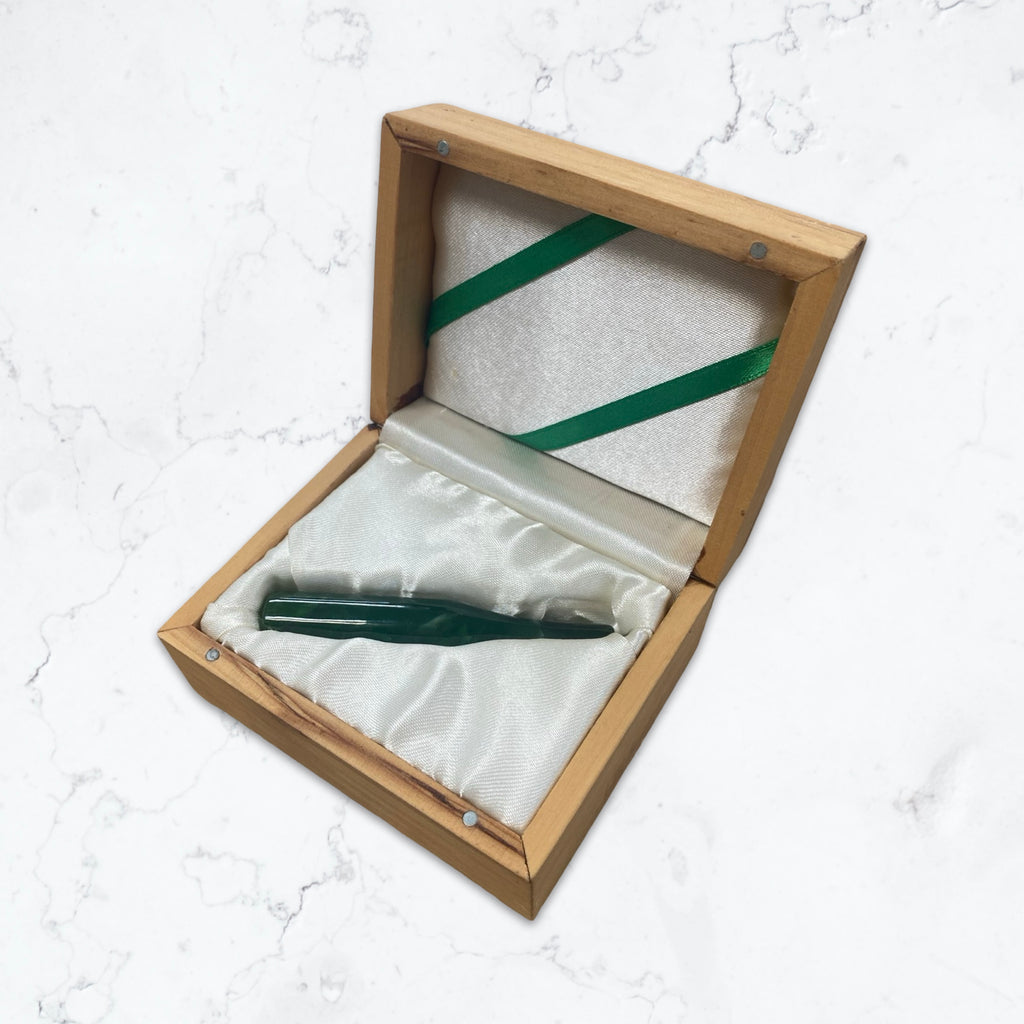 Jade Cigarette Holder