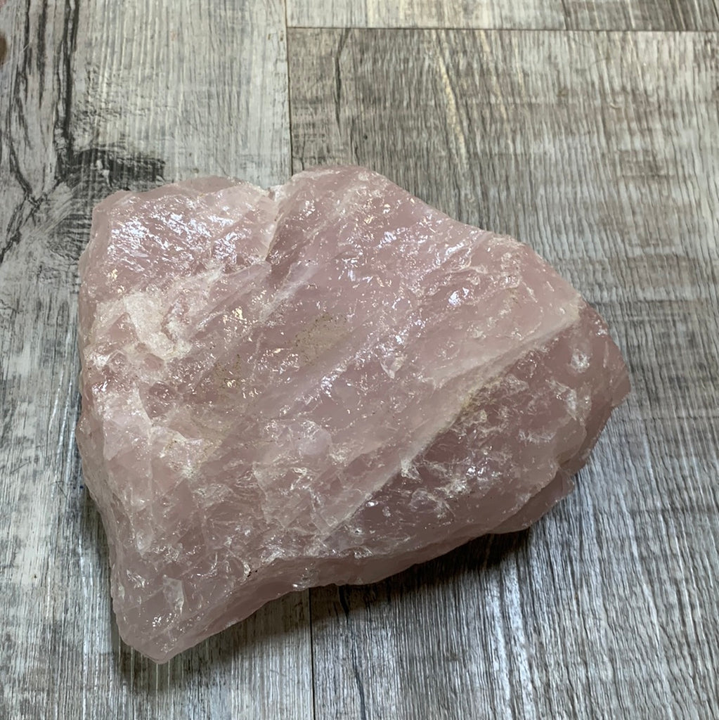 Raw rose quartz