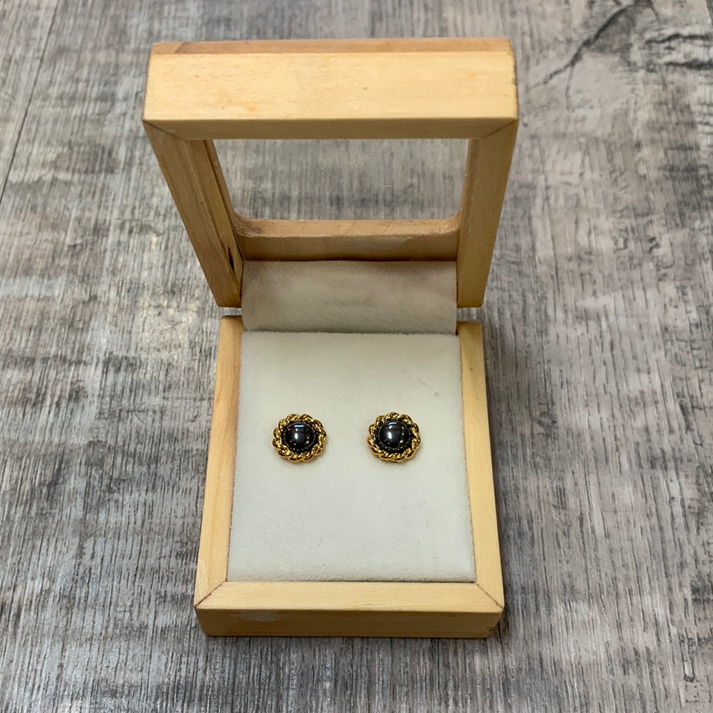 Hematite round stud earrings