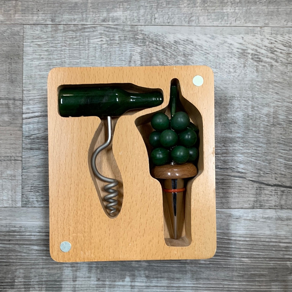 Wine Corks and Cork Screw