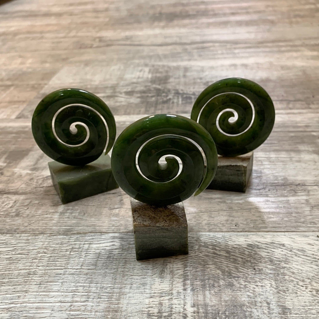 Jade Koru on base