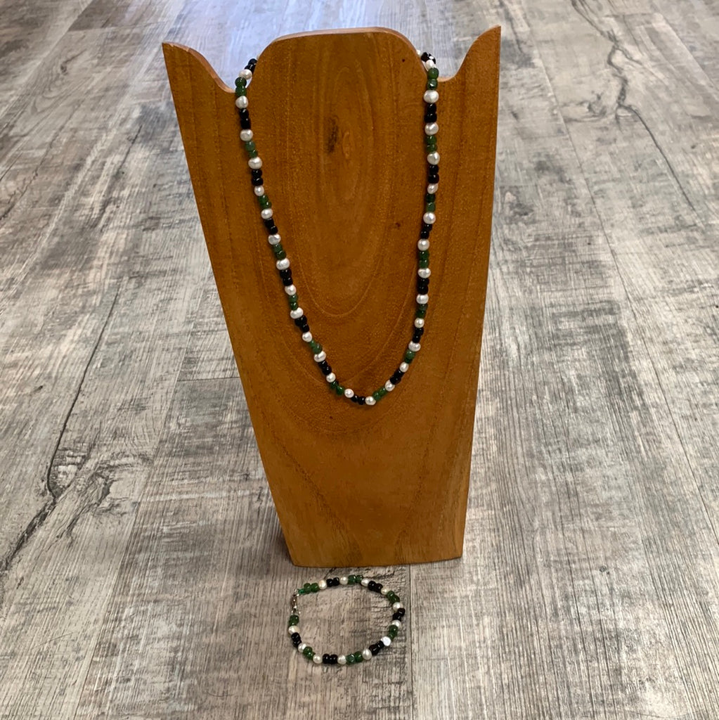 Jade and pearl irregular jewelry
