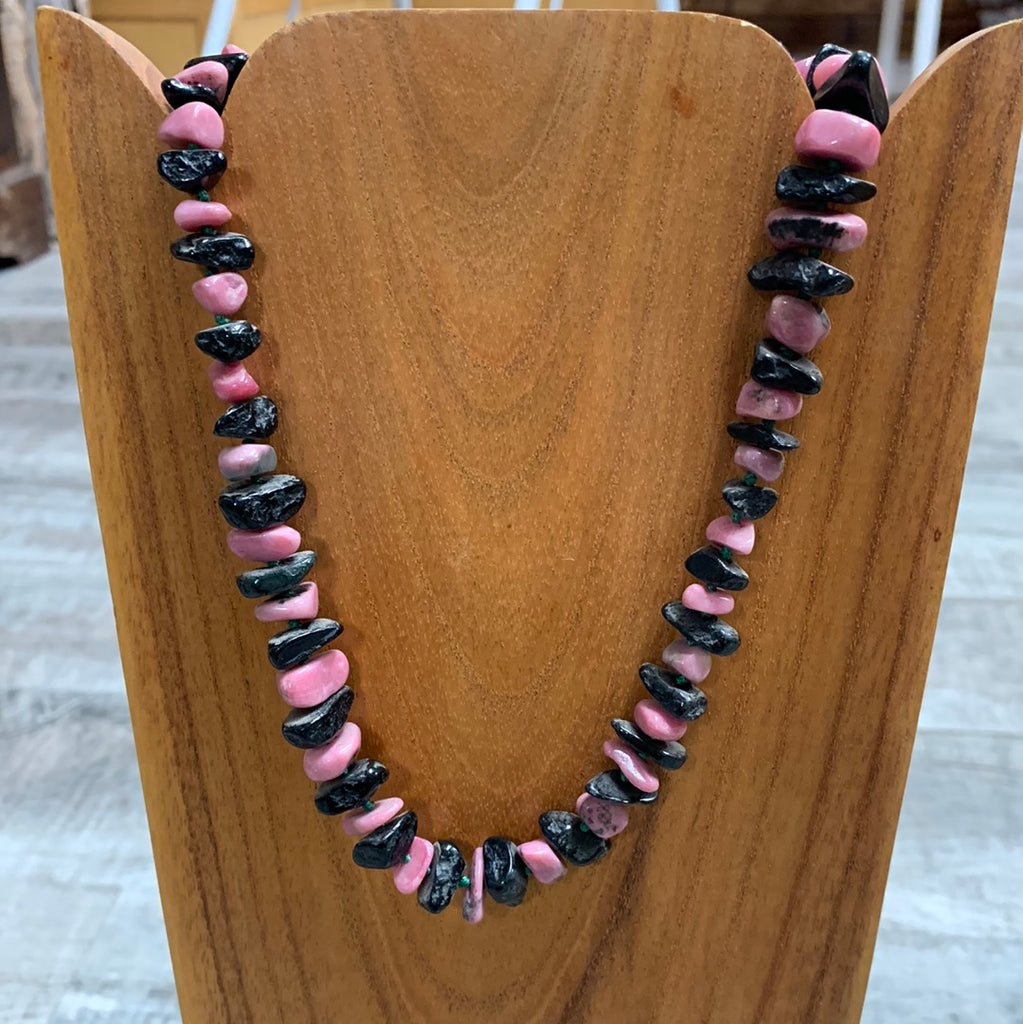 Rhodonite and black jade irregular necklace
